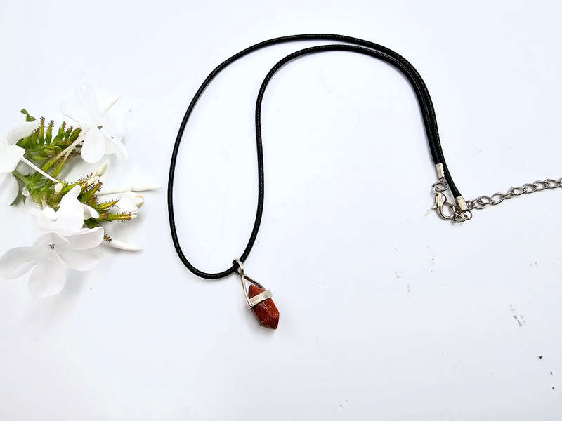 Goldstone Mini Crystal Point Necklace (925 Silver)