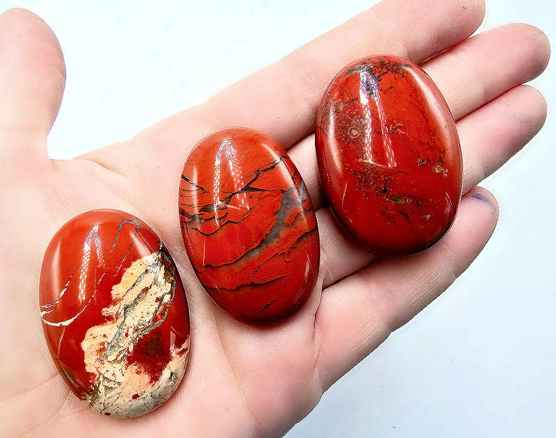 Red jasper Palm Stone (5cm)