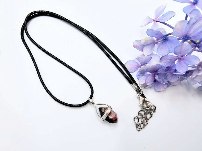 Rhodonite Mini Crystal Necklace B (925 Silver)