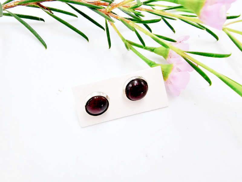 Red Garnet Stud Earrings (925 Silver)