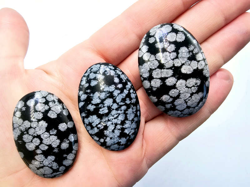 Snowflake Obsidian Palm Stone (5cm)