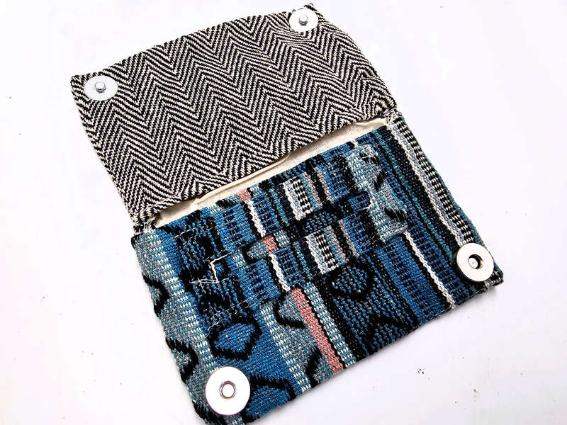 Tabacco Pouch (E)