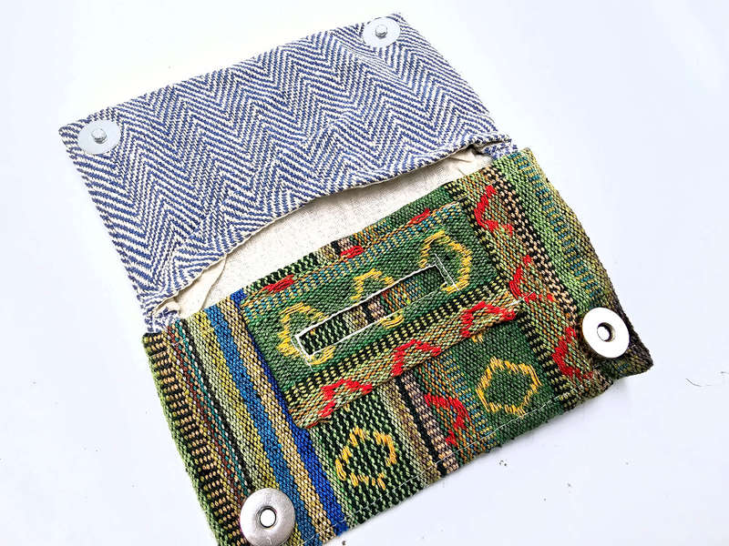 Tabacco Pouch (F)