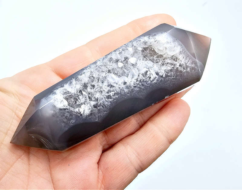 Agate Double Sided Point A (100g)