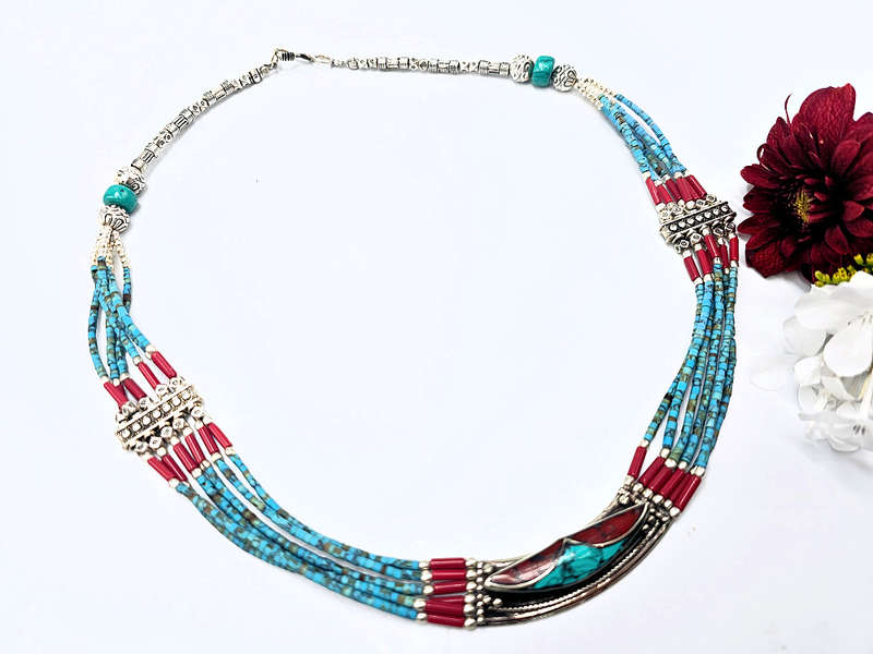 Tibetan Choker Necklace Twist