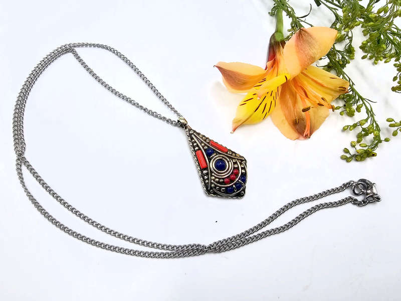 Tibetan Necklace Drop Dot