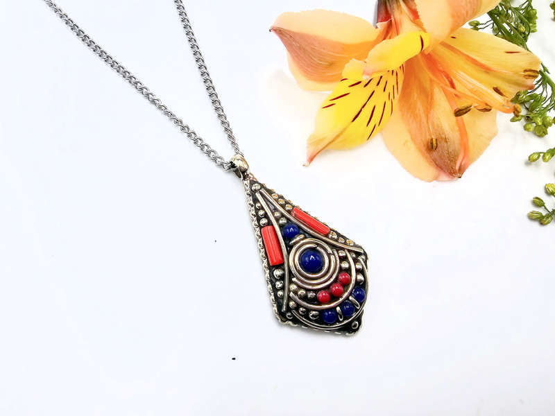 Tibetan Necklace Drop Dot