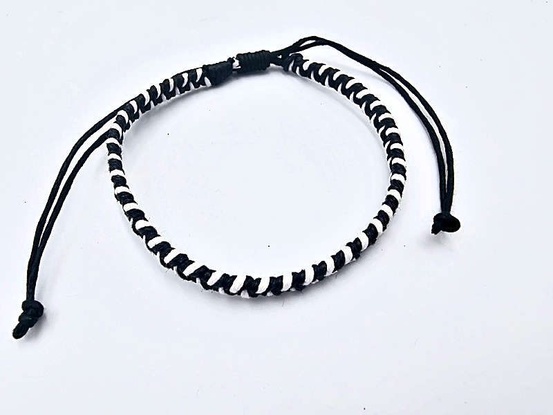 String Bracelet (Black) Adjustable