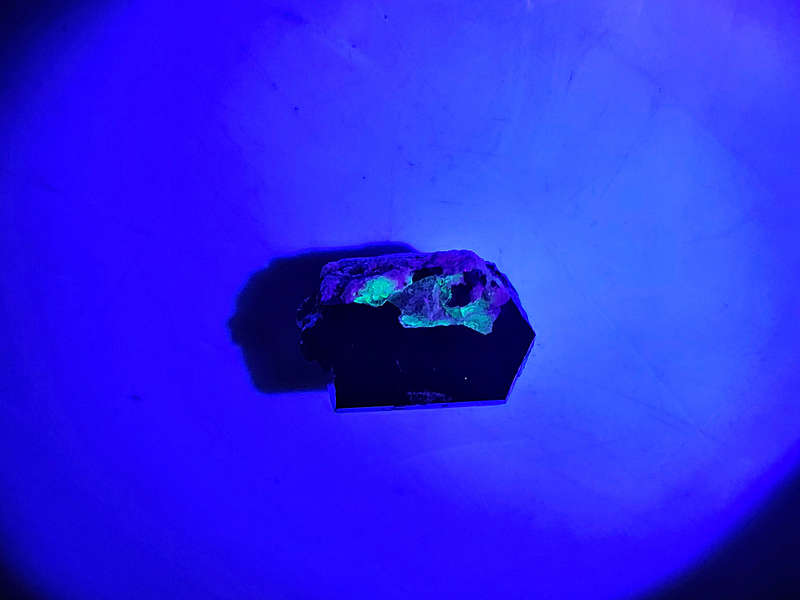 Black Tourmaline Rough J (13g) Hyalite