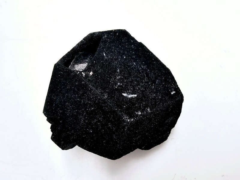 Black Tourmaline Rough J (80g)