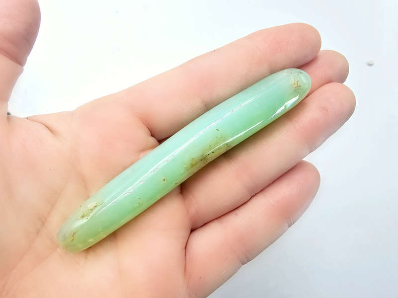 Chrysoprase Polished Wand E (32g)