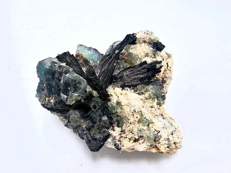 Erongo Fluorite A Tourmaline (82g)