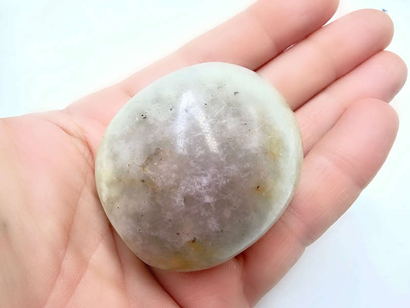 Fluorite Palm Stone Emerald Green B (136g)