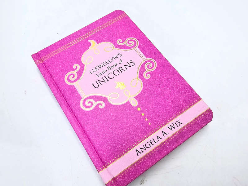 Llewelyn's Little Book of Unicorns (Angela A. Wix)