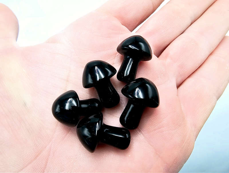 Mini Black Obsidian Mushroom (2cm)