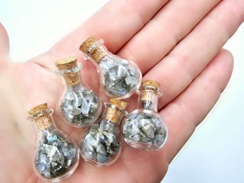 Mini Bottle Of Labradorite Chips