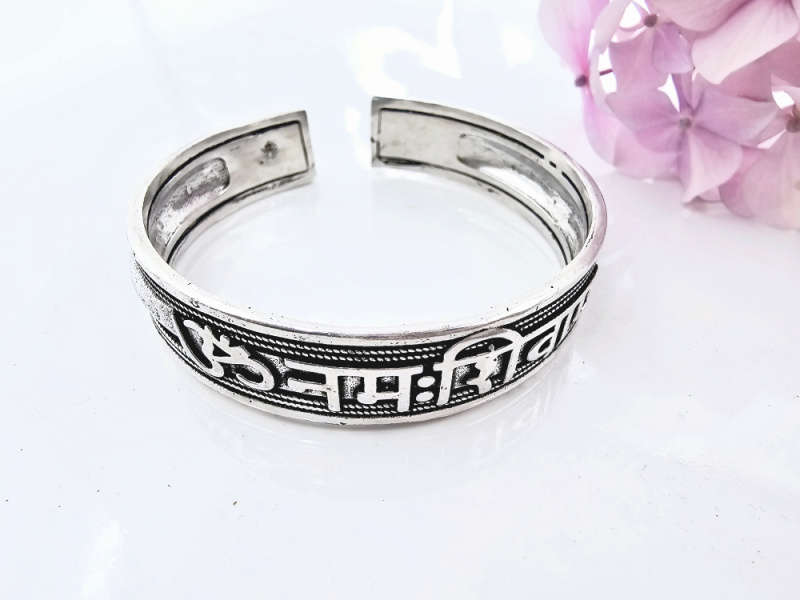 Om Namah Shivaya Bangle