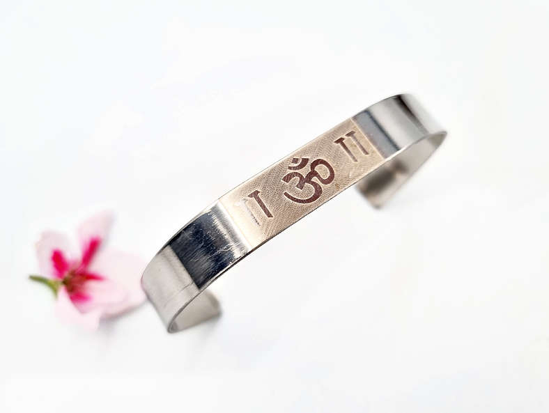 OM Metal Bangle