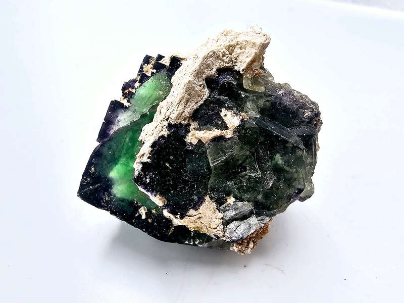 Okorusu Fluorite V (16g) Sand Inclusions