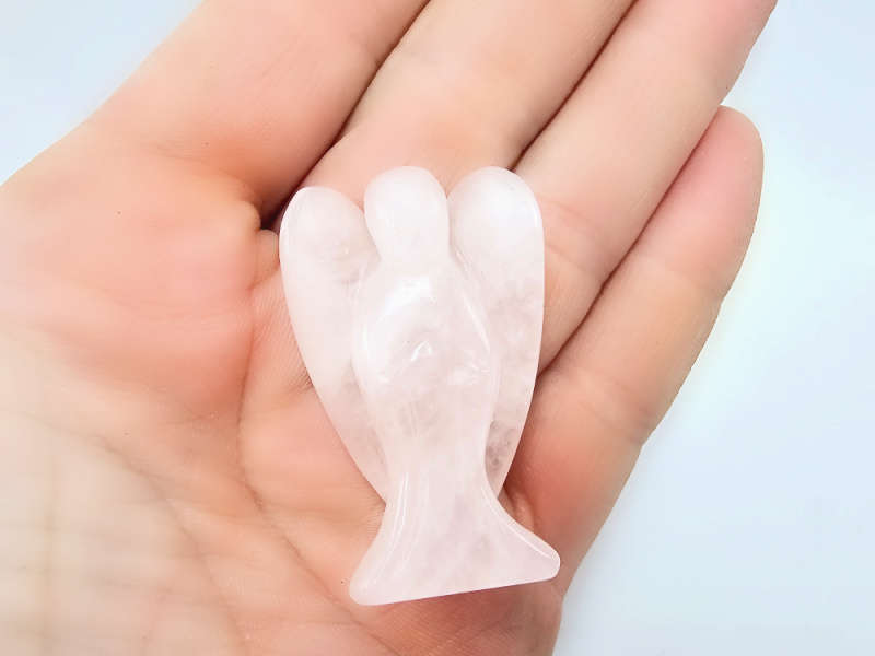 Rose Quartz Angel (4cm)