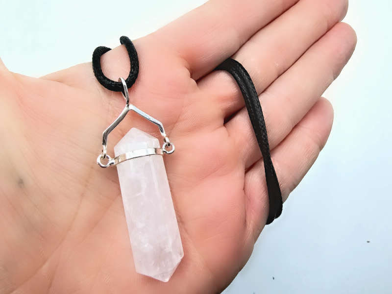 Rose Quartz Swivel Necklace