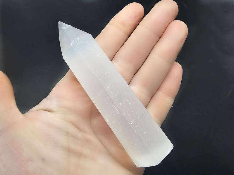 Selenite Point Smooth (9-10cm)