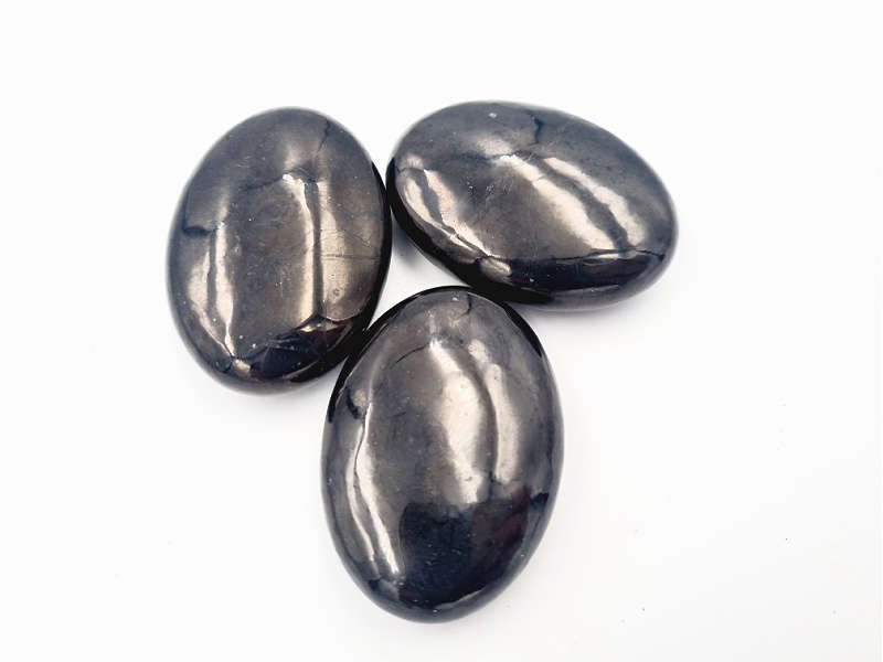 Shungite Palm Stone (5cm)