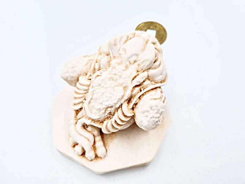 Money Frog Statue White (7cm)