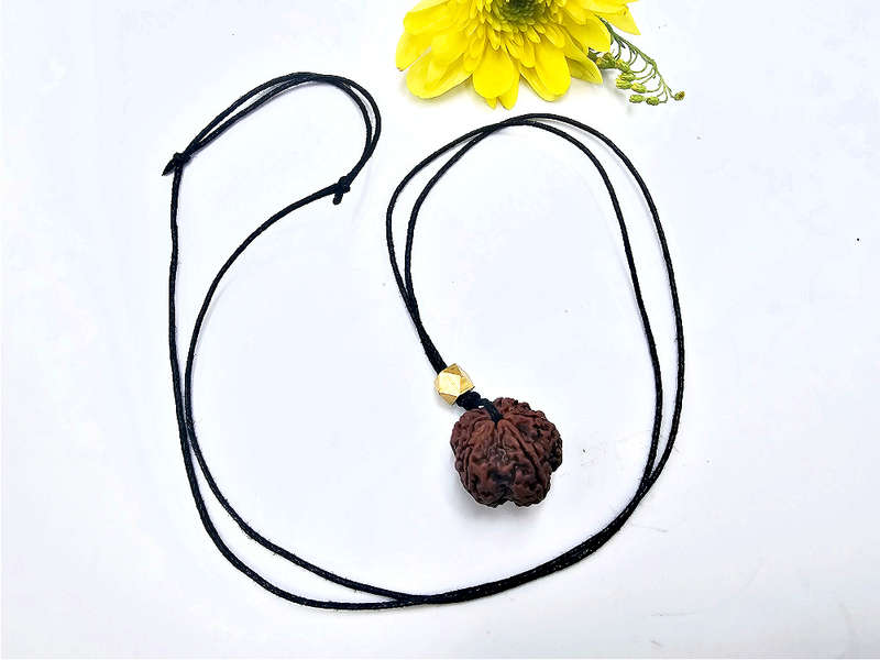 Rudraksha Bead Necklace (5 Mukhi)