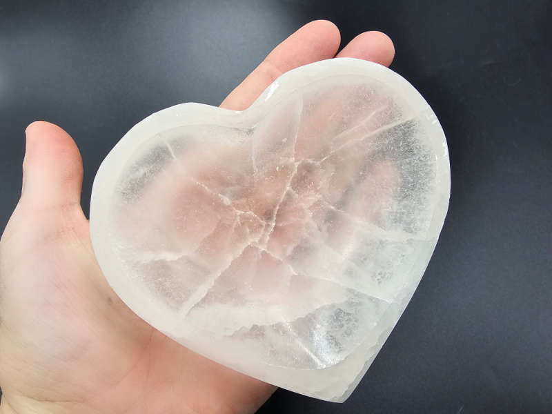 Selenite Heart Bowl (10cm)