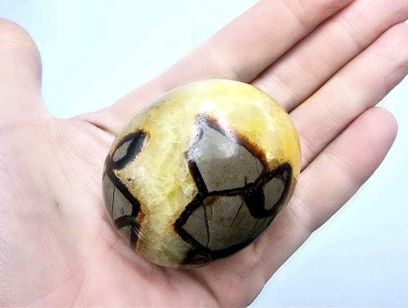 Septarian Polished Palm Stone A (148g)