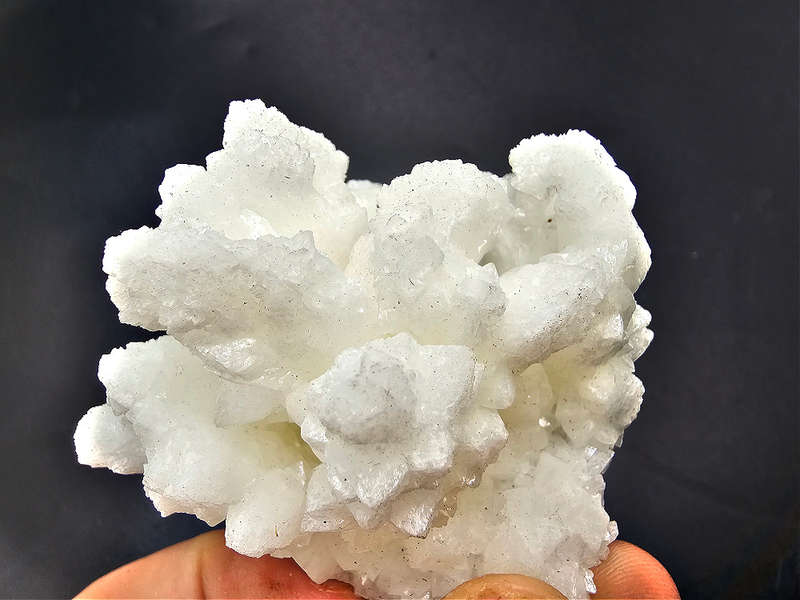 Aragonite White Crystal Specimen A (142g)