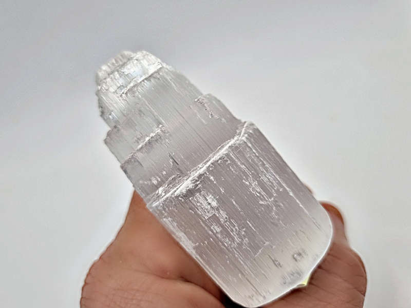 Selenite Tower 10cm