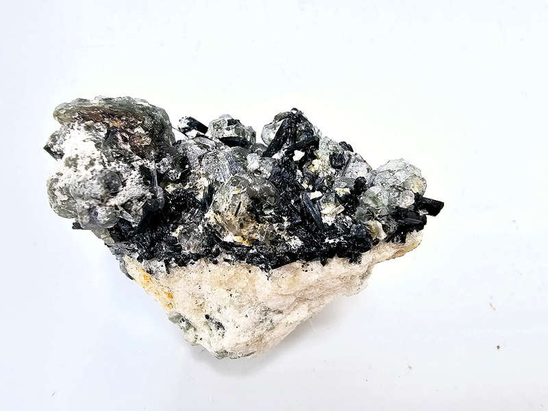 Erongo Fluorite A Tourmaline (52g)