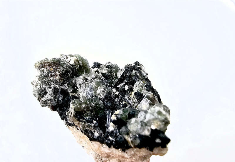 Erongo Fluorite A Tourmaline (52g)