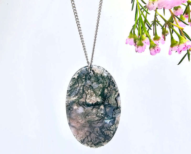 Moss Agate Oval Necklace Large
