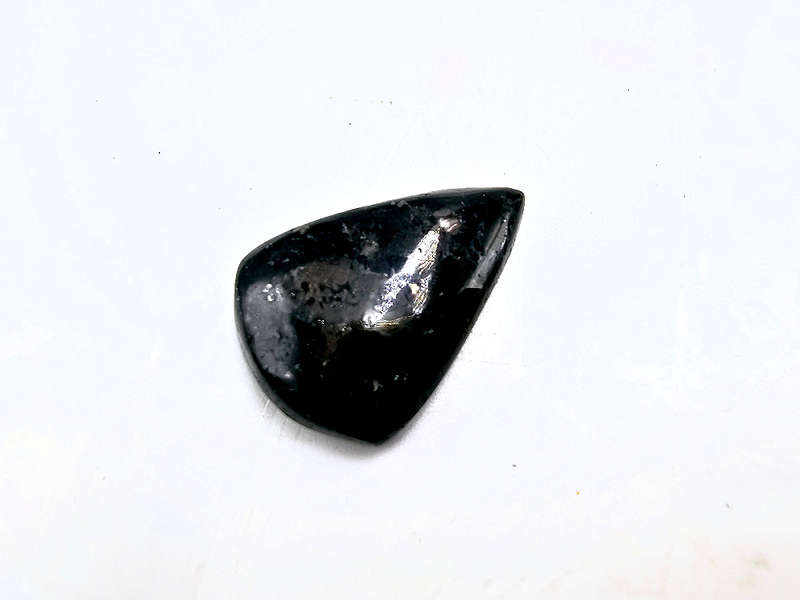 Nuummite Cabochon A (3.85g)