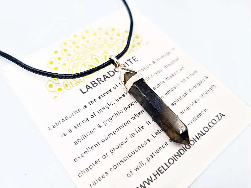 Labradorite Crystal Necklace (925 Silver)