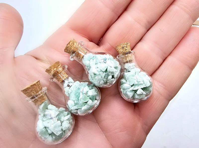 Mini Bottle of Green Aventurine Chips