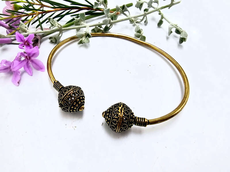 Brass Ethnic Tribal Balls Bangle