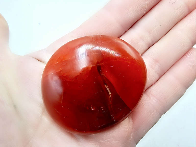 Carnelian Palm Stone B (76g)