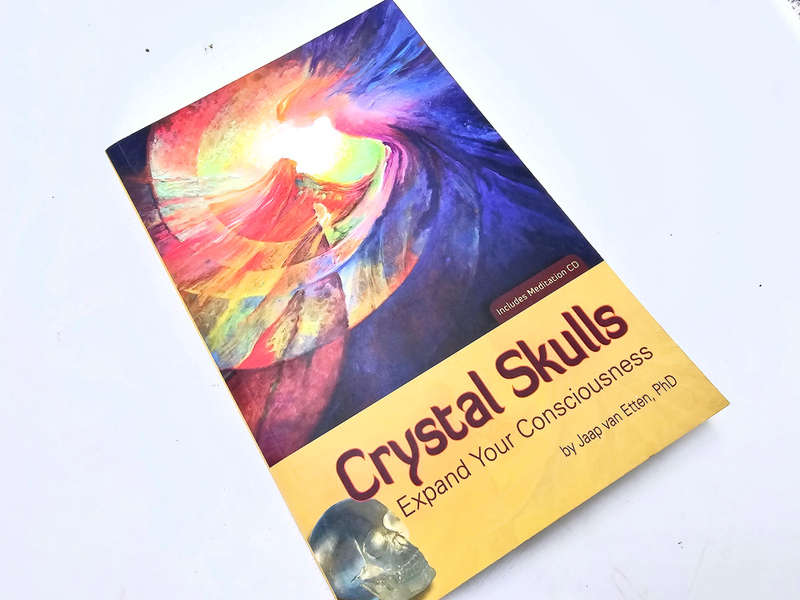 Crystal Skulls (Jaap van Etten)