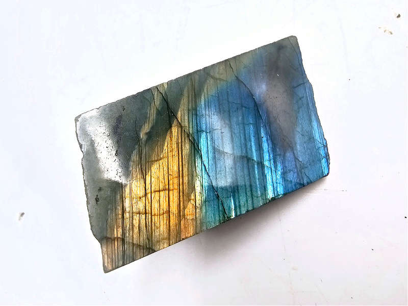 Labradorite Semi Polished A (22g)