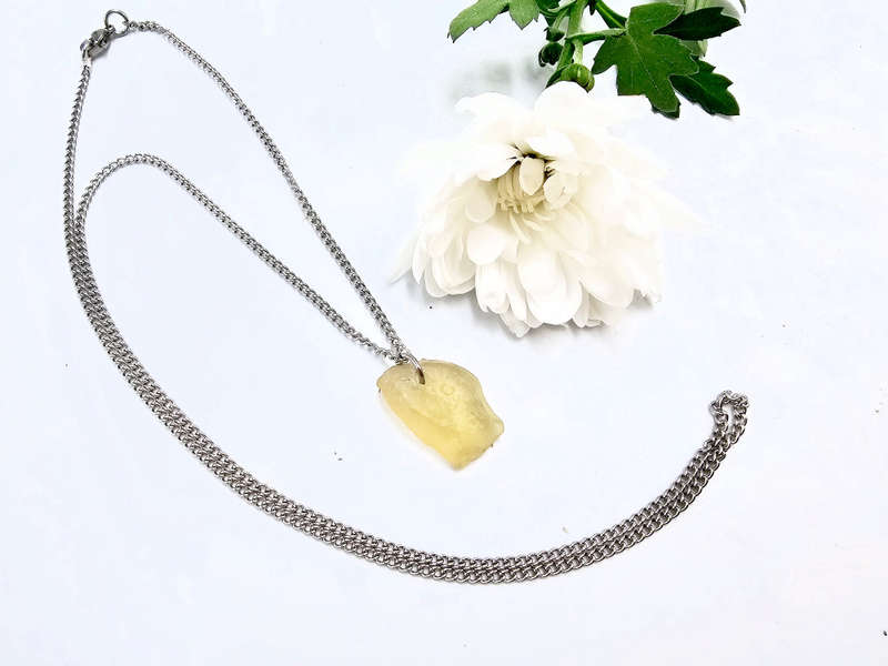 Libyan Desert Glass Necklace B (3.7g)