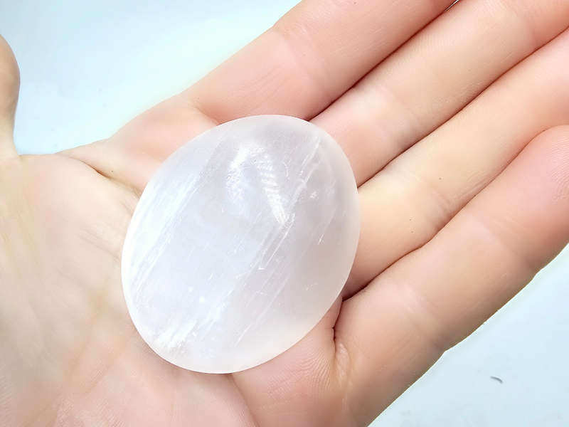 Selenite Palm Stone (5cm)