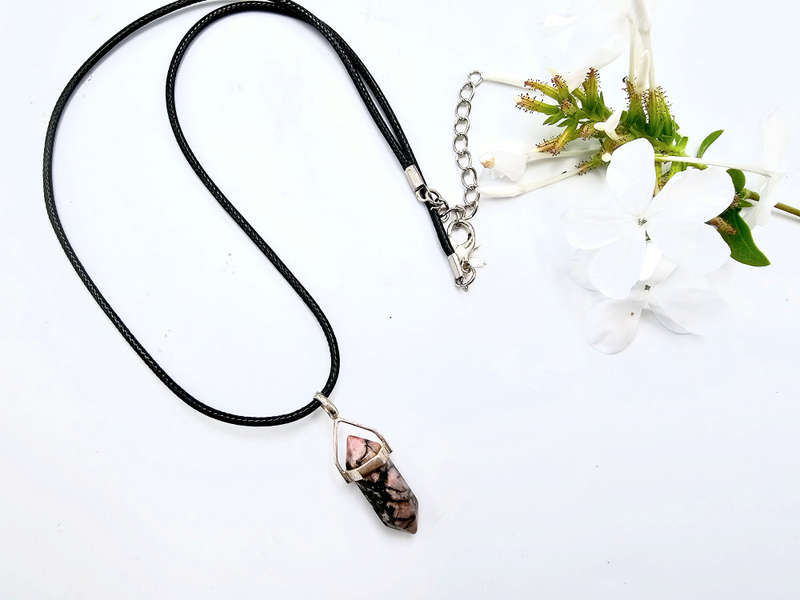 Rhodonite Mini Crystal Necklace A  (925 Silver)