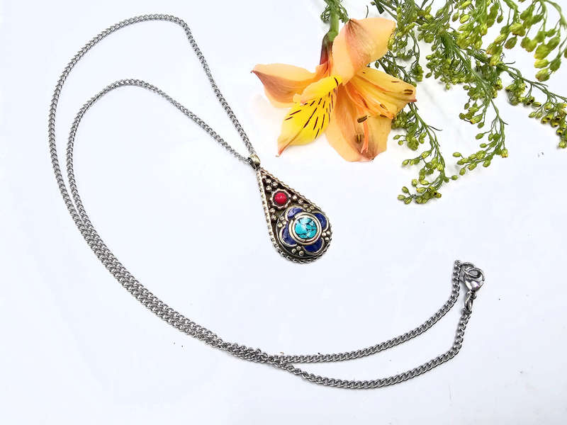 Tibetan Necklace Flower Dot Drop