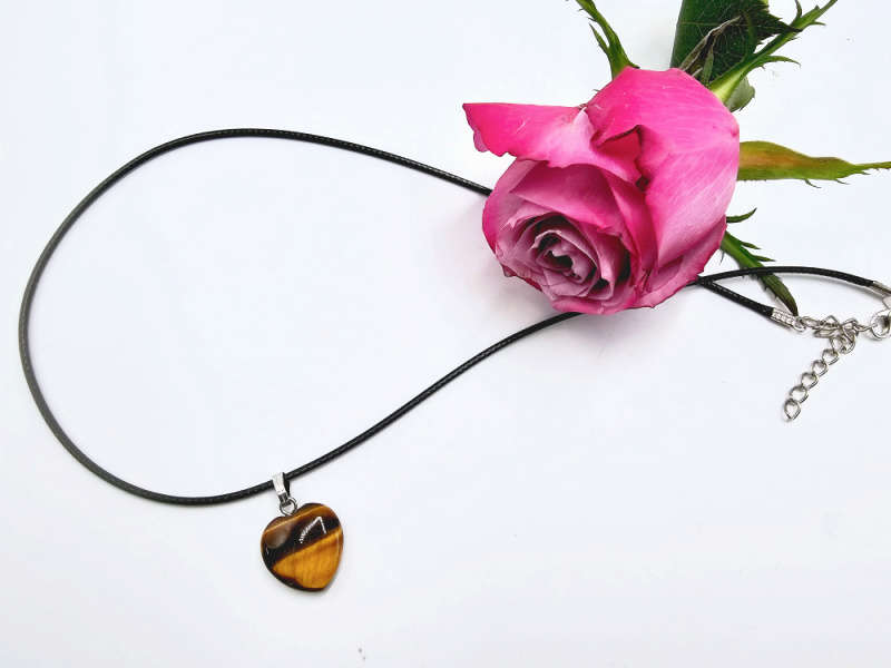 Tigers Eye Heart Necklace (1.5cm)