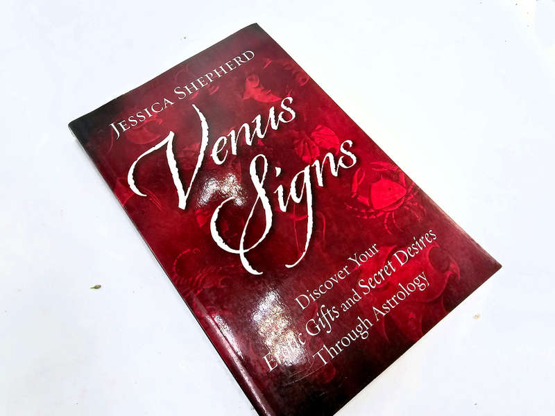 Venus Signs (Jessica Shepherd)