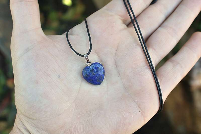 Lapis Lazuli Heart Necklace (1.5cm)